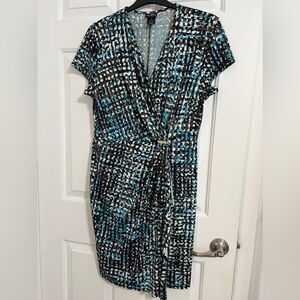 SOHO Apparel LTD Black and Teal Patterned Midi Dress size